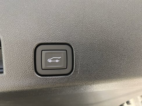 New 2026 Chevrolet Traverse LT w/ LPO, Floor Liner Package image 19