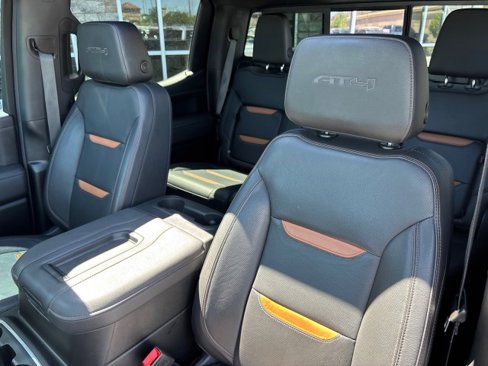 Used 2022 GMC Sierra 1500 AT4 image 25