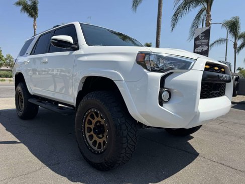 Used 2020 Toyota 4Runner SR5 Premium image 10