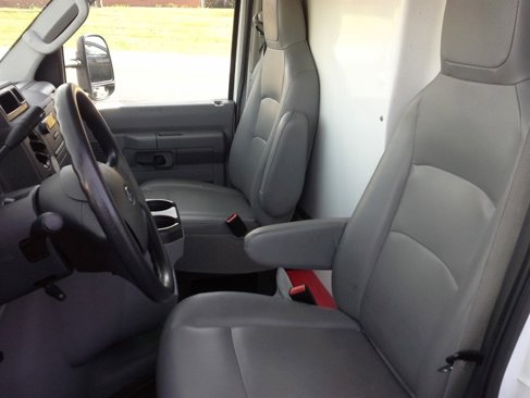 Used 2014 Ford E-350 and Econoline 350 Super Duty image 7