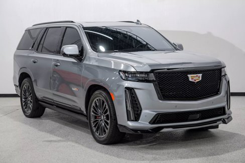 Used 2023 Cadillac Escalade V image 4
