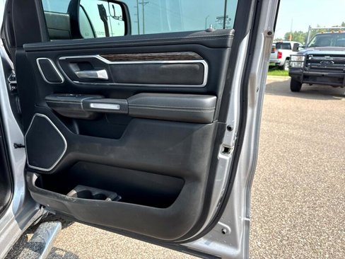 Used 2019 RAM 1500 Laramie image 46
