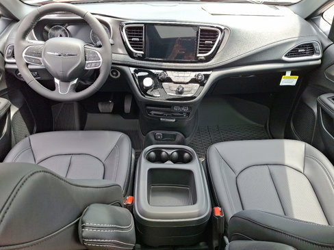 New 2025 Chrysler Pacifica Select w/ Uconnect Theater Family Group image 11