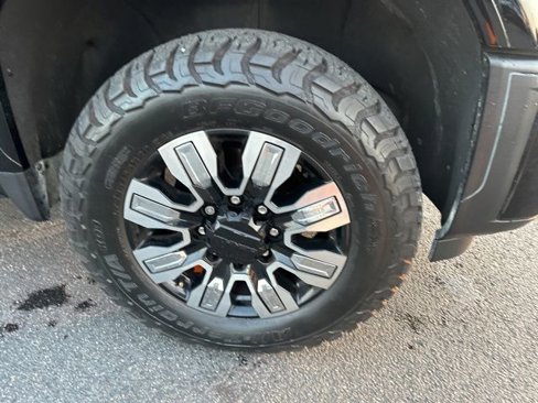 Used 2024 GMC Sierra 2500 Denali w/ Denali Reserve Package image 5