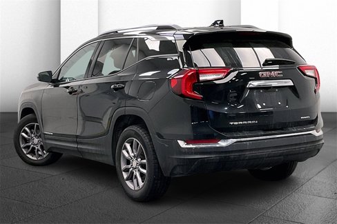 Used 2023 GMC Terrain SLT image 8