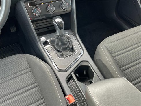 Used 2022 Volkswagen Tiguan S image 14