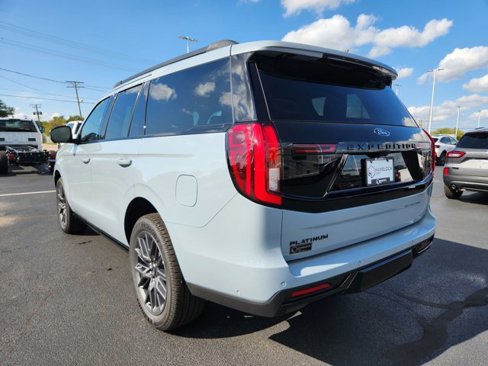 New 2025 Ford Expedition Platinum image 5