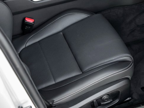 New 2024 Jaguar XF R-Dynamic SE image 27