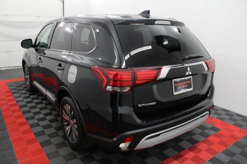 Used 2020 Mitsubishi Outlander ES image 4