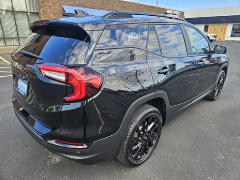 Certified 2023 GMC Terrain SLE w/ Driver Convenience Package image 7
