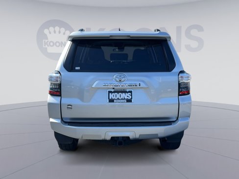 Used 2024 Toyota 4Runner SR5 image 5