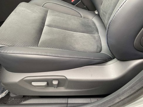 New 2025 Mitsubishi Eclipse Cross SE image 10