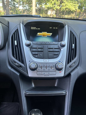 Used 2017 Chevrolet Equinox LS image 17