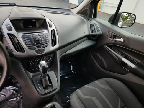 Used 2017 Ford Transit Connect XLT image 10
