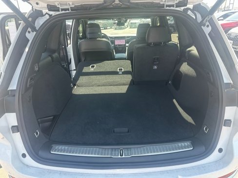 New 2025 Jeep Grand Cherokee Overland image 14
