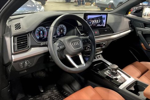 Certified 2025 Audi Q5 2.0T Premium image 14