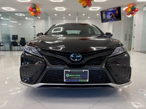 Used 2023 Toyota Camry XSE image 2