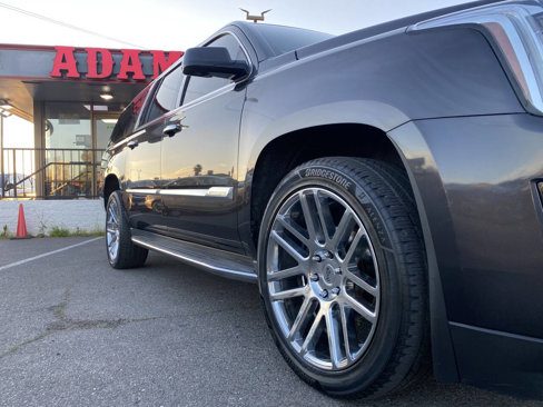 Used 2015 Cadillac Escalade ESV Luxury image 30