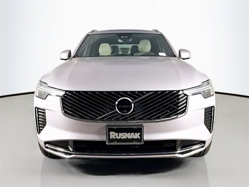 New 2026 Volvo XC90 B6 Plus w/ Protection Package Premier image 2