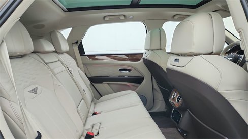 New 2025 Bentley Bentayga image 35