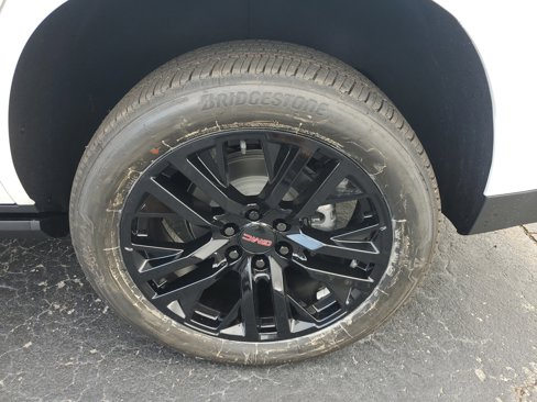 New 2026 GMC Yukon Denali w/ Denali Reserve Package image 6