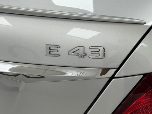 Used 2018 Mercedes-Benz E 43 AMG 4MATIC Sedan image 43