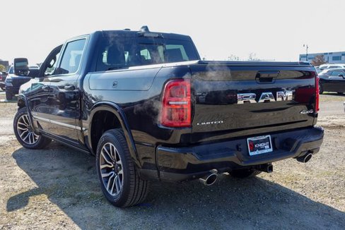 New 2025 RAM 1500 Limited image 12