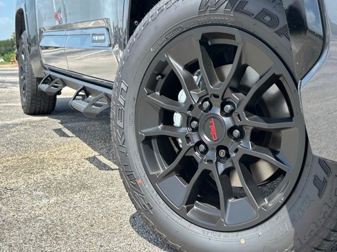New 2025 Toyota Tundra Platinum image 2