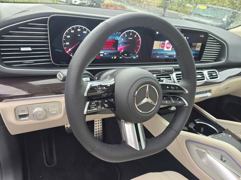 New 2026 Mercedes-Benz GLS 450 4MATIC image 27