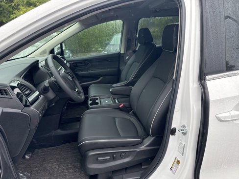 New 2025 Honda Odyssey Touring image 23