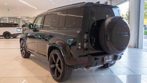 New 2025 Land Rover Defender 110 X image 3