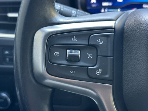 Used 2023 Chevrolet Suburban Premier image 30