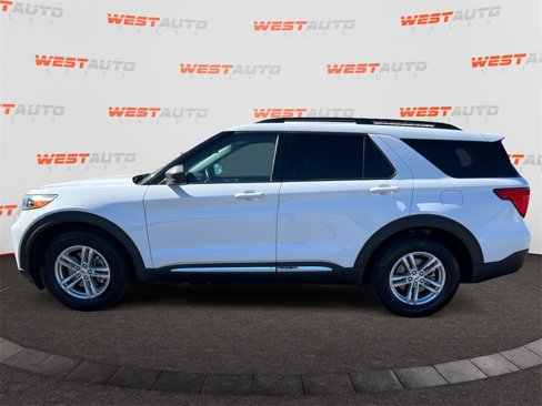 Used 2023 Ford Explorer XLT w/ Equipment Group 202A image 2