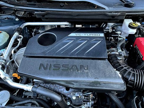 Certified 2025 Nissan Rogue SV image 33