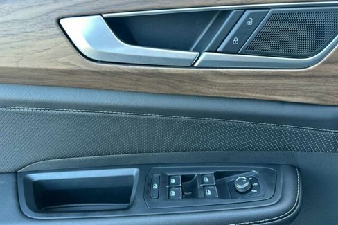 New 2026 Volkswagen Atlas SE image 11
