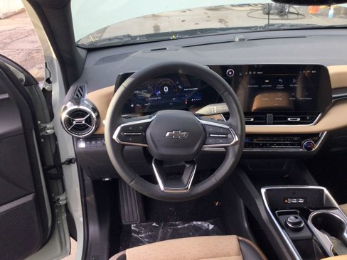 New 2026 Chevrolet Equinox ACTIV w/ Convenience Package III image 24