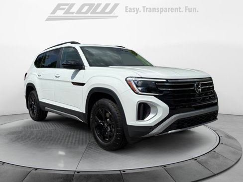 New 2025 Volkswagen Atlas Peak Edition SE image 1