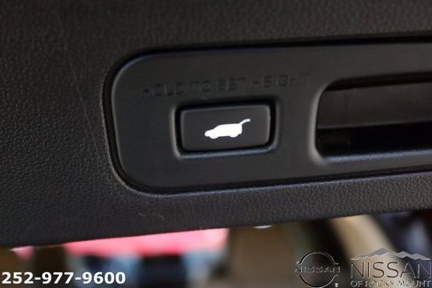 Used 2023 Acura MDX SH-AWD w/ Technology Package image 16
