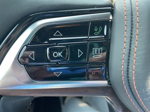 New 2025 Jeep Grand Cherokee Summit image 22