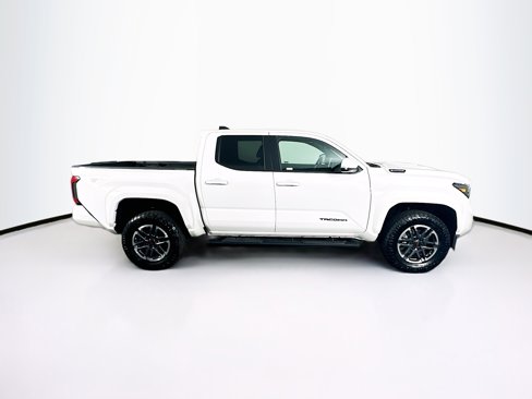 Used 2024 Toyota Tacoma TRD Sport image 10