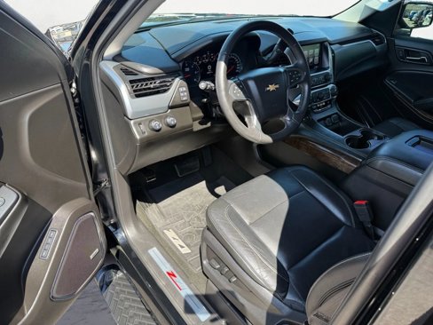 Used 2017 Chevrolet Tahoe LT w/ Z71 Midnight Edition image 15