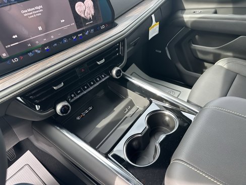New 2026 Chevrolet Tahoe Premier image 16