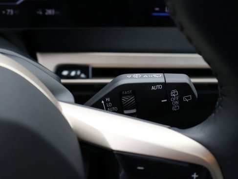 New 2026 BMW iX xDrive45 image 37