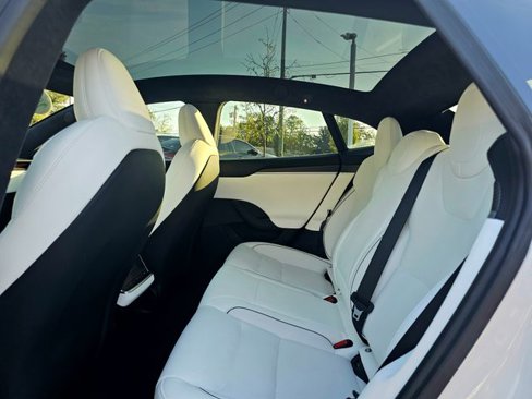 Used 2024 Tesla Model S Plaid image 23