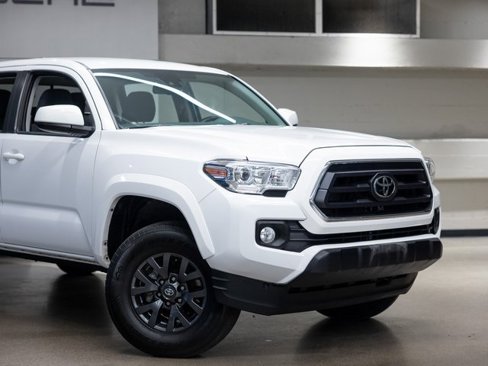 Used 2022 Toyota Tacoma SR5 image 9
