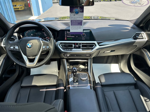 Used 2022 BMW 330i xDrive Sedan w/ Driving Assistance Package image 9