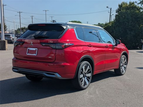 New 2025 Mitsubishi Outlander SEL image 3