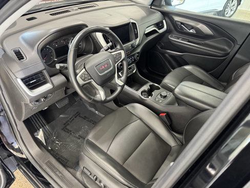 Used 2024 GMC Terrain SLT image 22