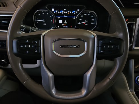 Used 2021 GMC Yukon Denali image 11