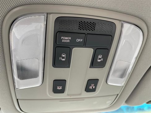 Used 2016 Kia Sedona LX w/ LX Convenience Package image 55
